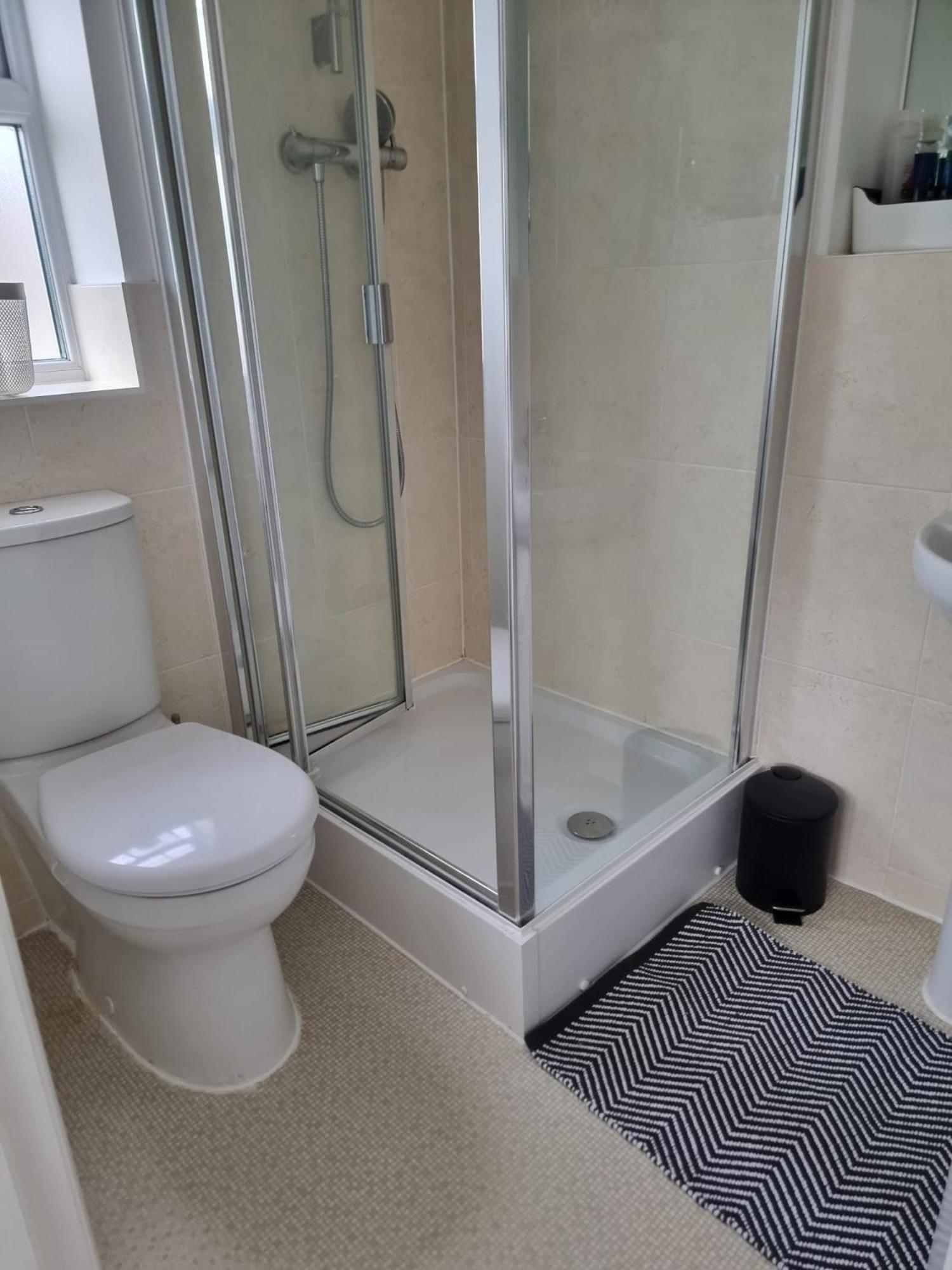 Bromley Common- Double Bedroom With En-Suite With Private Lounge In Shared Town House Eksteriør bilde