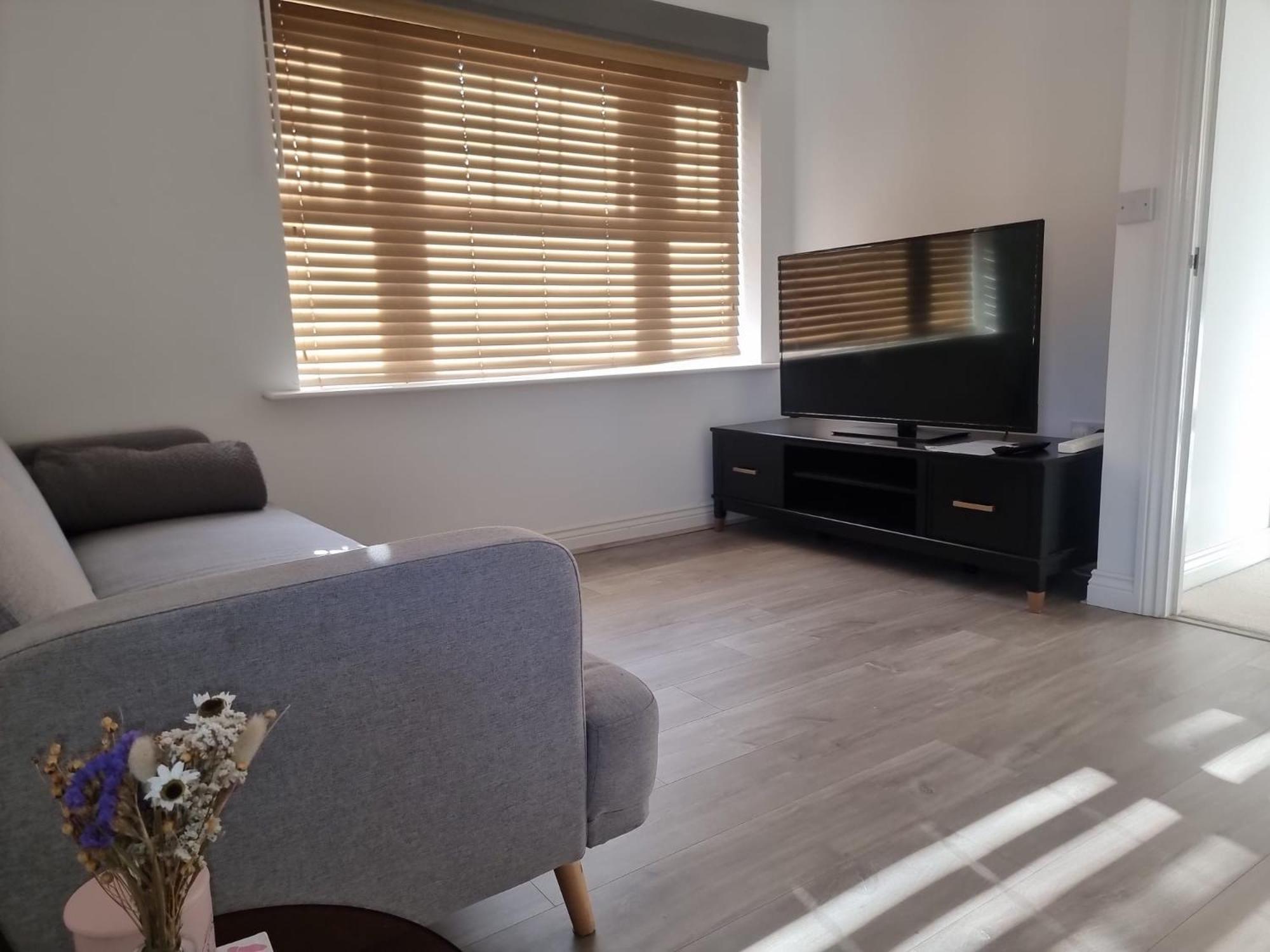 Bromley Common- Double Bedroom With En-Suite With Private Lounge In Shared Town House Eksteriør bilde